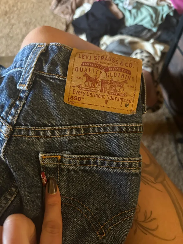 550 Levi’s Jeans Vintage Relaxed Tapered - Image 5