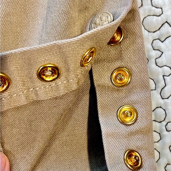 Tory Burch Emmy Beige Slim Ankle Pants Gold Snap Detail Stretch Sz 26💛 - Image 9
