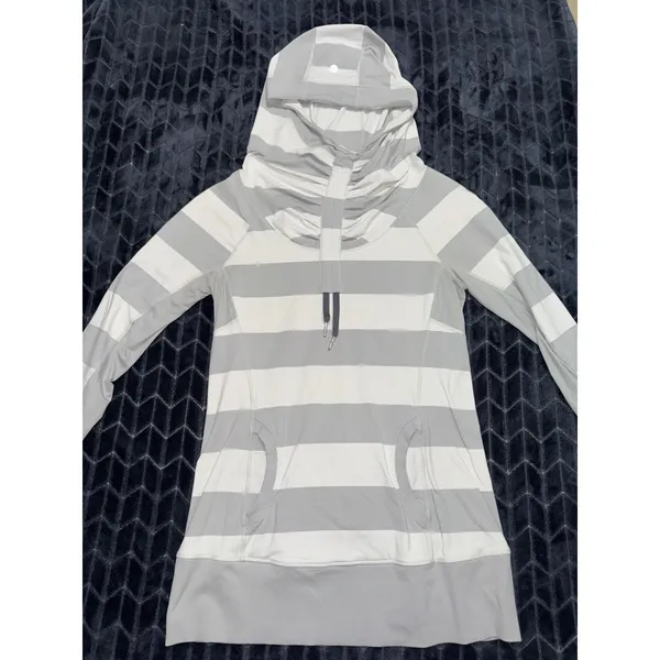 Lululemon Women's Hoodie Sweatshirt Gray White Striped COWL Size 8 - Image 2