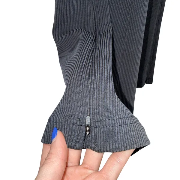 Lululemon Brushed‎ Softstreme Ribbed Zip Flared Pants Women Sz 2 Black Excellent - Image 3