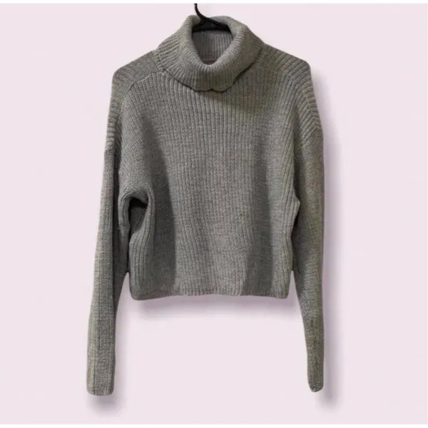 Missguided NWT Women Medium Grey Turtleneck Long Sleeve Knit Crop Top Sweater - Image 4
