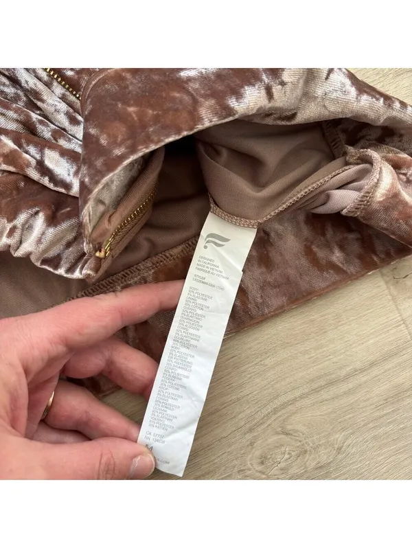 Fabletics NWOT Crushed Velvet Zip Up Hoodie Jacket Twisted Waistband Brown M - Image 6