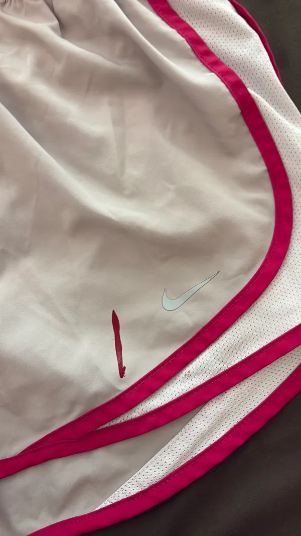 Nike shorts - Image 3