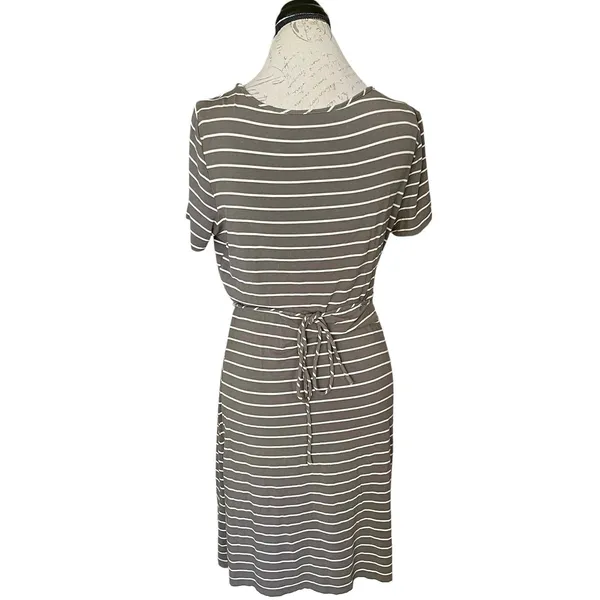 Calvin Klein Dress Sz 12 Striped Short Sleeve Green Olive Knee Length Minimalist - Image 3