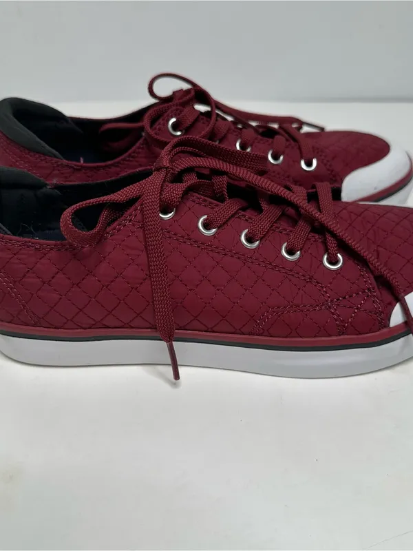 KEEN Elsa III Quilted Sneakers Merlot Star White Womens Size 8 - Image 2