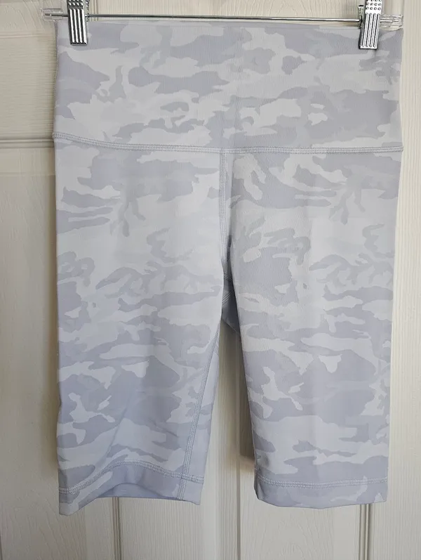 Lululemon - Image 9