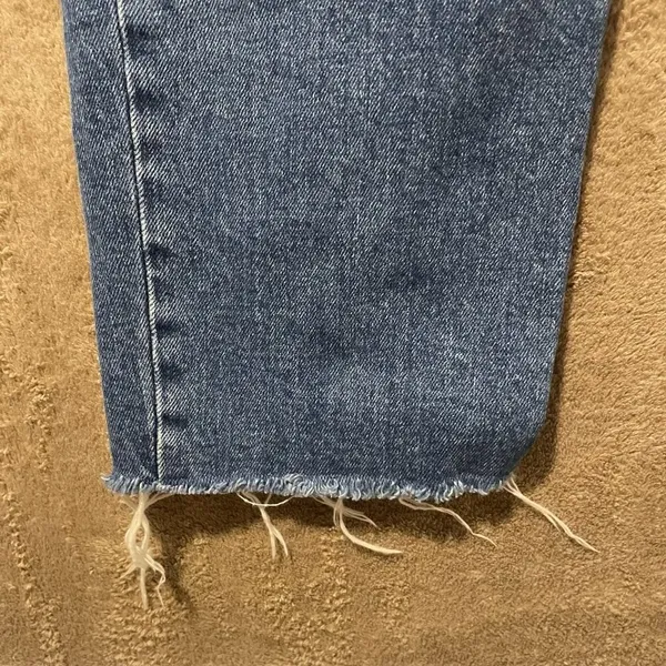 Old Navy Jeans Womens Sz 6 Sky High Extra Blue Distressed Raw Straight Leg Pants - Image 4