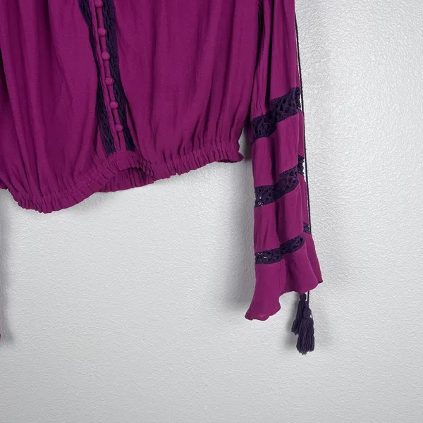Free People Magenta‎ Boho Bell Sleeve Tassel Crochet Blouse XS OB511192 - Image 3