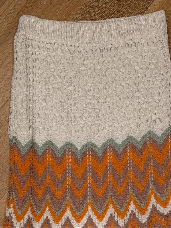 Petal & Pup White Maxi‎ Skirt/dress with Orange Chevron Stripes 6 - Image 3