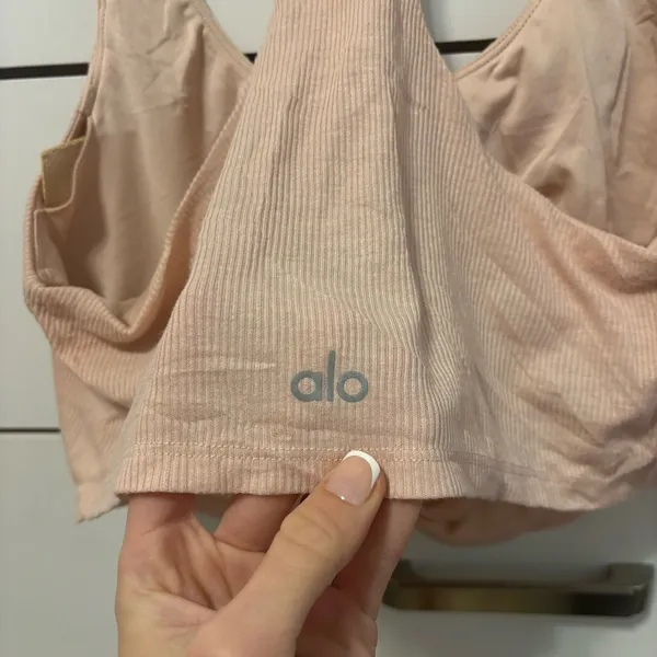 Alo Yoga Knot Bra Peach - Image 4