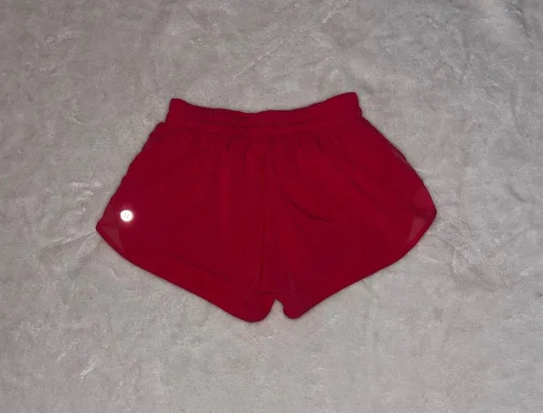 Lululemon Shorts Hotty Hot 2.5" - Image 2