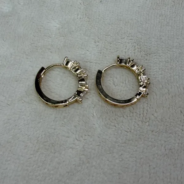 Florentine Huggie Hoop Earrings Gold - Image 8