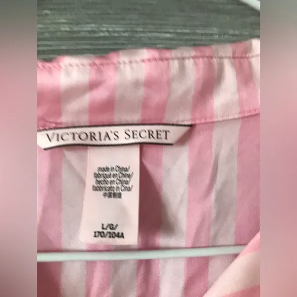 Victoria’s Secret satin pajama top. Large. Pants not‎ included - Image 2