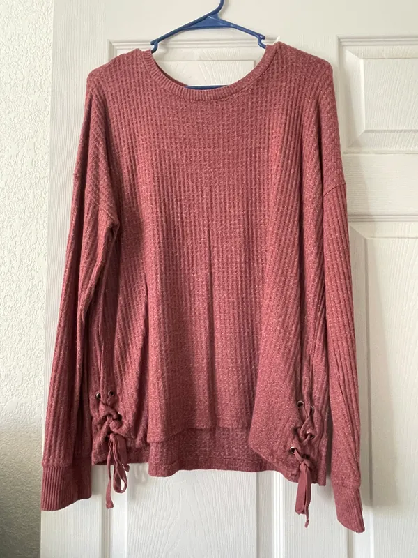 SO Sweater - Image 2