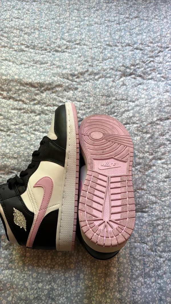 Nike Jordan Air Jordan - Image 4