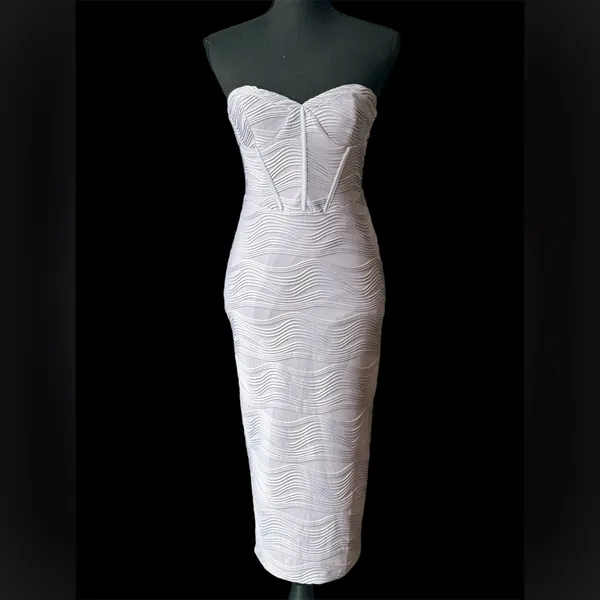 Hello Molly Strapless Textured light lavender bodycon Dress NWT 6 - Image 2