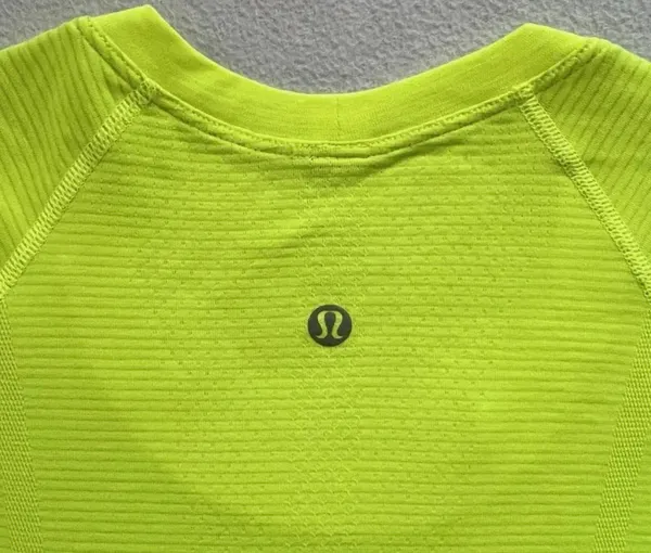 Lululemon Women's Highlight Neon Yellow Swiftly Tech Short Sleeve 2.0 Shirt Top, Size 10 - Image 3
