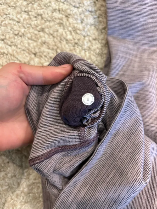 Lululemon wunder under high rise tights (2)  - Image 7