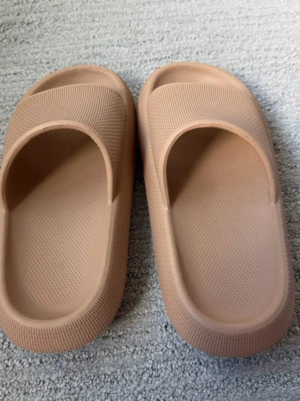 Slide in Light Taupe Tan Size 7.5 - Image 2