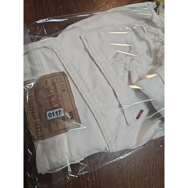 Levi’s 501 Vintage Cut Off Shorts White Distressed Made in USA High Rise W30 Wm - Image 9