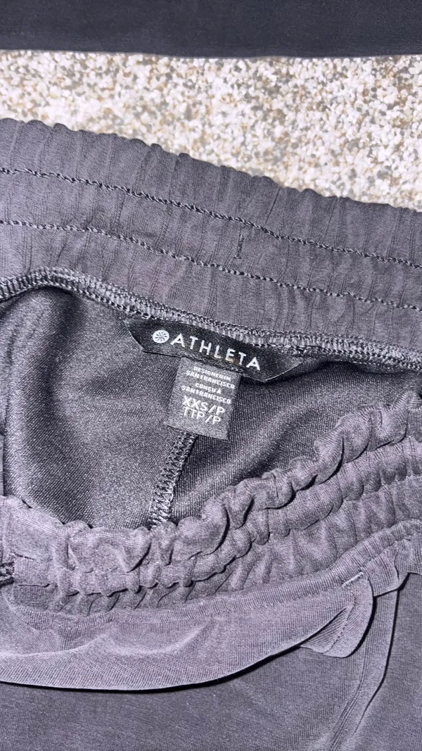 Athleta Seasoft Quarter Zip & Pants - Image 4