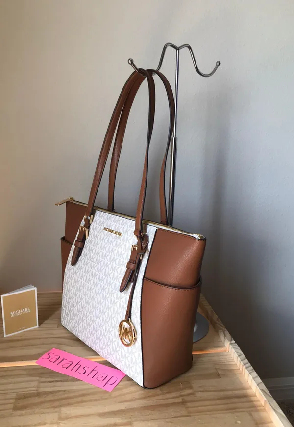 Michael Kors Purse - Image 4