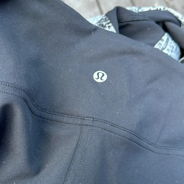 Lululemon Sweat & Repeat‎ Tight 28” Black/Serigraph Starlight Leggings Size 6 - Image 4
