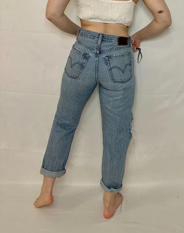 Levi's Wedgie Fit Shredded Straight Women's Jeans - 25 - Image 3
