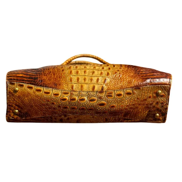 1990s Vintage Brahmin Warm Brown Croc Embossed Leather Shoulder Bag Gold Buckle - Image 3