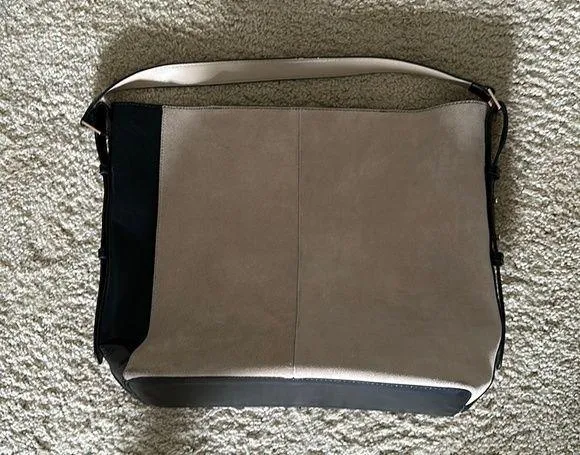 Great condition faux suede and faux leather, H&M shoulder bag, tan and black - Image 2