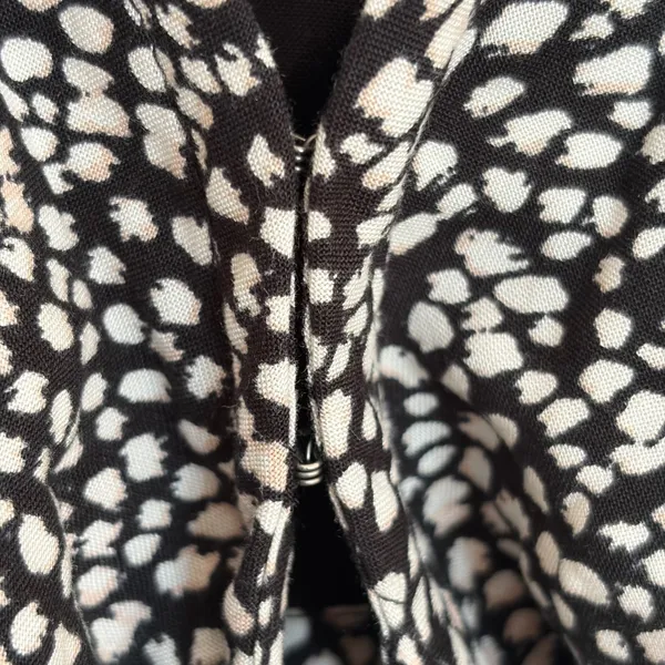 Abercrombie‎ & Fitch Womens Pebble Print Tie Front Crop Top Black White XS NWT - Image 3