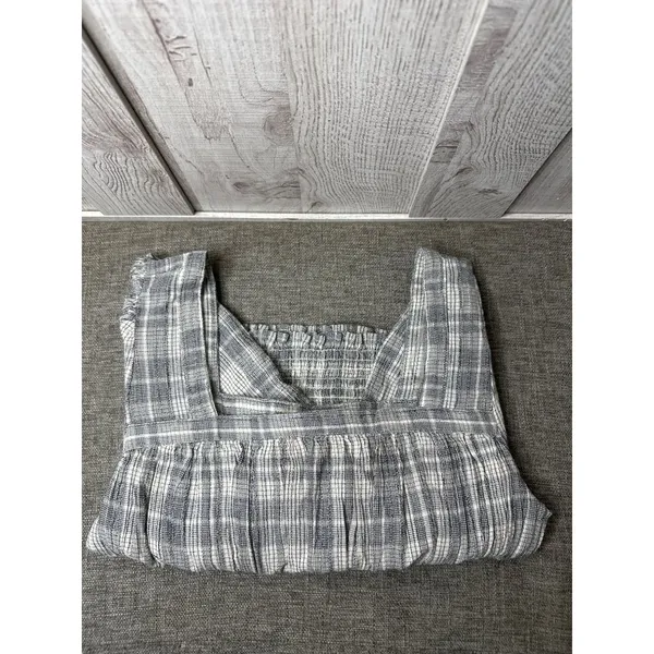 Universal Threads Womens Gray Plaid Smocked Crop Blouse Square Neck Size S - Image 3