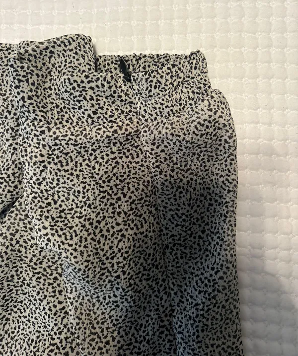 Boutique Patterned Skirt - Image 2