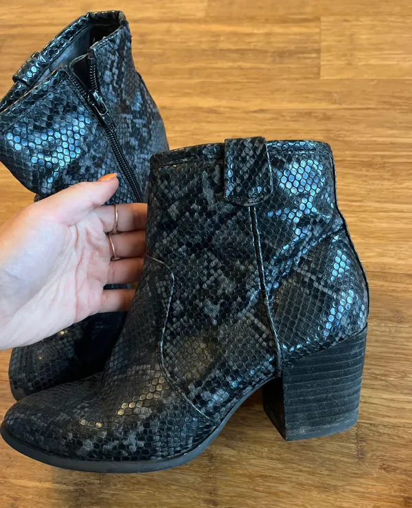 Snakeskin Western Booties Size 7 - Image 2