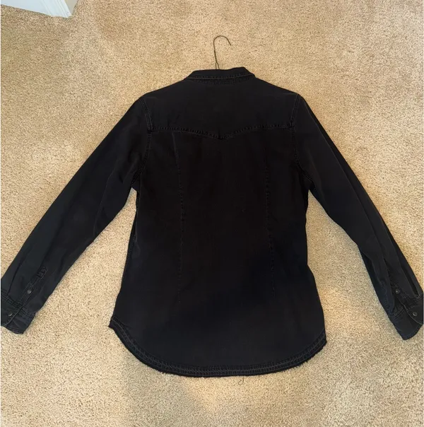 American Eagle Outfitters Black Button Up - Image 7