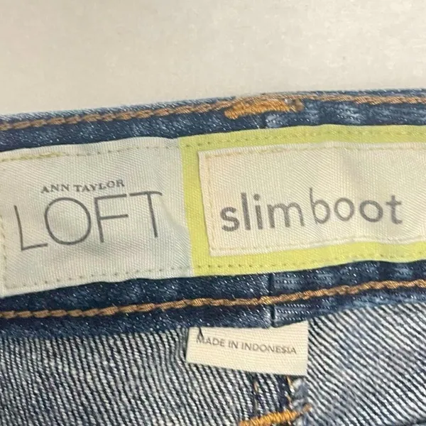 Loft Slim Boot Dark Wash Jeans Size 6 - Image 4