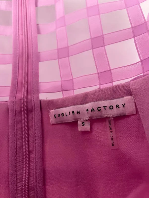 English factory Gridded Puff Sleeve Dress in lilac size small - Image 5
