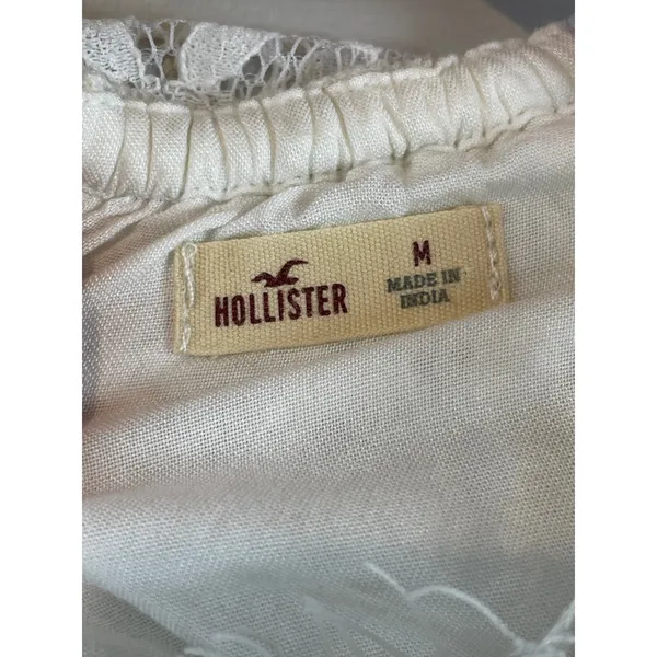 Hollister Lace Off Shoulder Ruffle Crop Top Size M Cream - Image 3