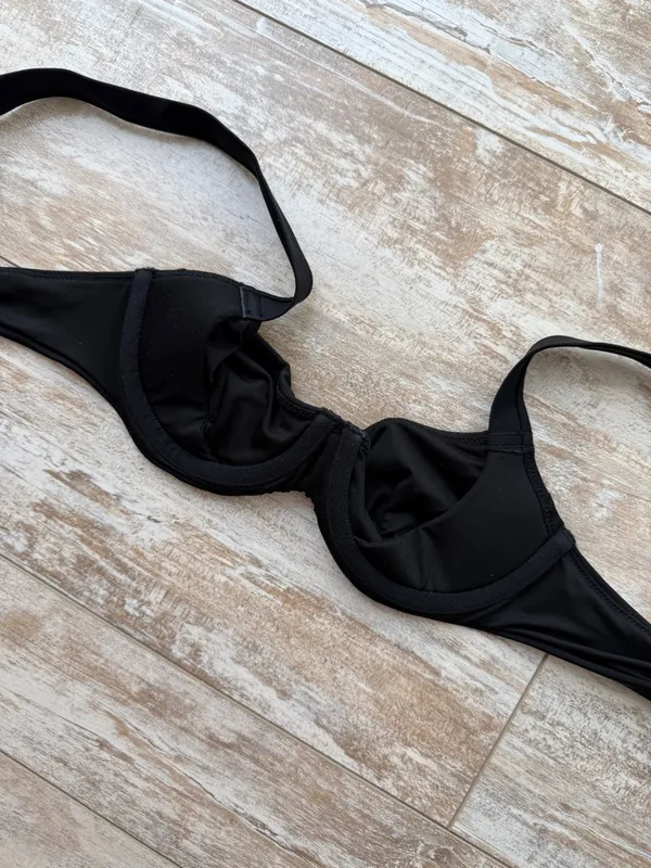 Victoria’s Secret Black Bikini Top - Image 5