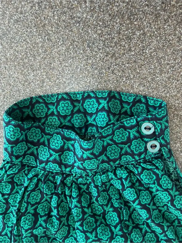 Anthropologie Maeve Geoscope button up tie waist jumpsuit. Green and Navy - Image 4