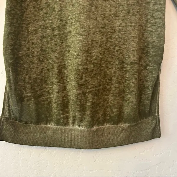 ⭐️Abound green vintage looking high low long sleeve vneck sweater size XS - Image 12