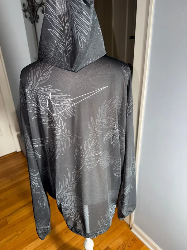 Nike oversized Black Gray Tropical Print Lightweight Hoodie - Image 5