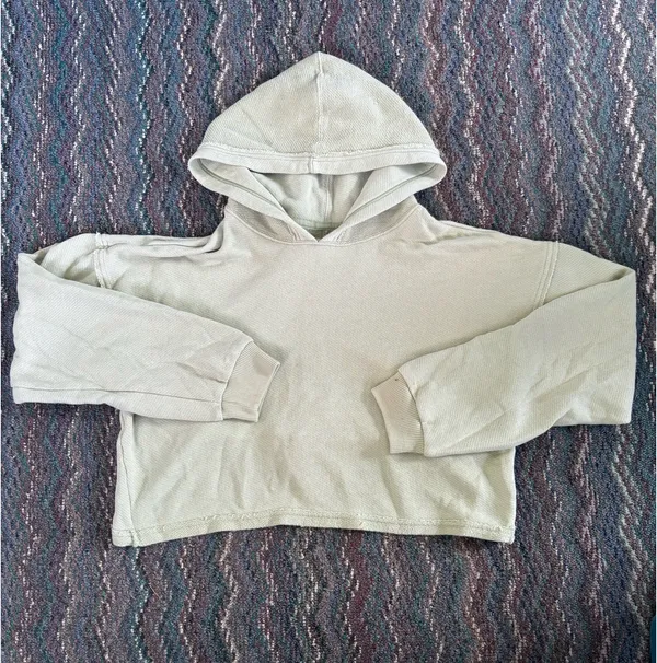 American Eagle Open Back Sweatshirt - Image 3