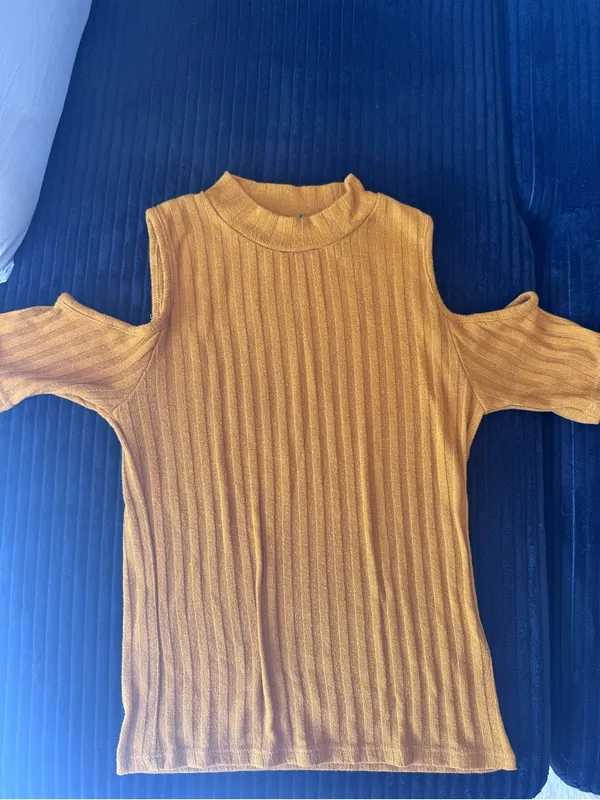 Kendall & Kylie (XS) Sweater Cold Shoulder Short Sleeve Top- Mustard Yellow - Image 3