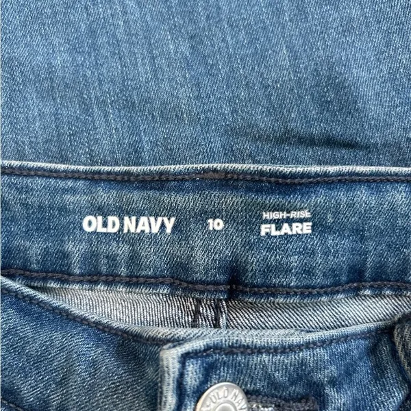 Old navy high rise flare blue solid wash jeans in size 10 - Image 6