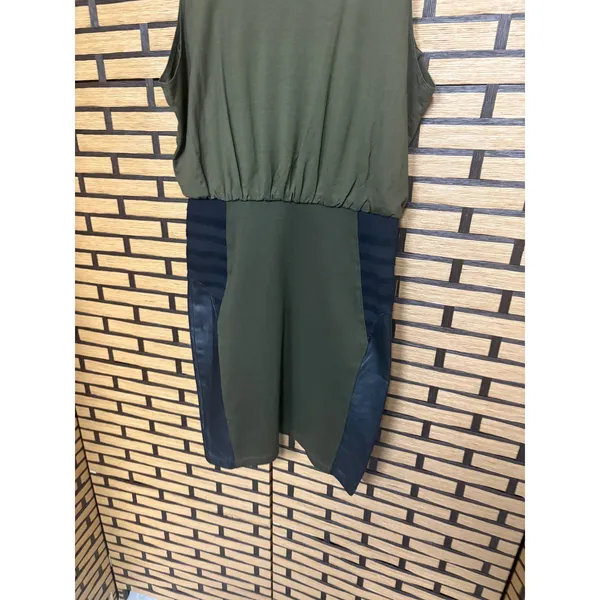 Alice‎ & Olivia Olive And Black Dress Size 2 - Image 6