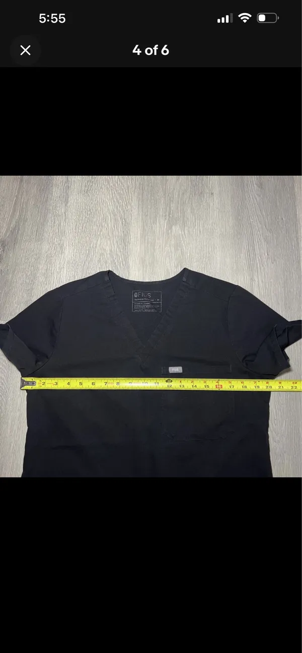Fig scrub top - Image 4