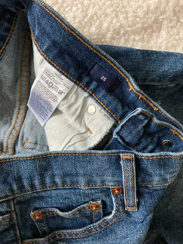 Gap Denim Shorts - Image 3