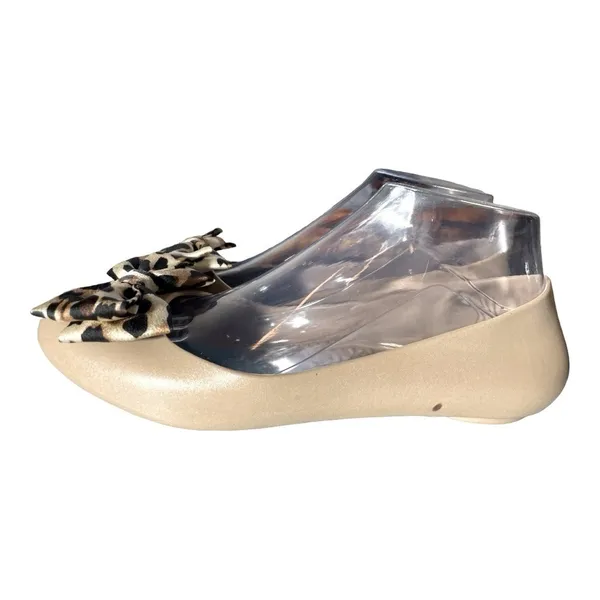 Oka-B Women's Tabbie Ballet Flats (Chai, 7) - Image 2