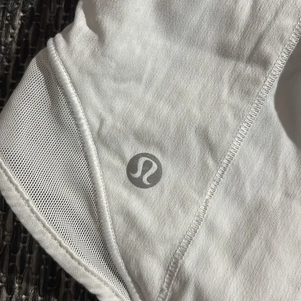 Lululemon Hotty Hot Short II *2.5" Swift Size 10 - Image 6